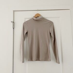 Standard James Perse Cotton Neutral Turtleneck Top Large